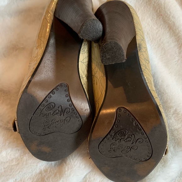 Naughty Monkey peep toe 4 inch heels, sz 8 - Picture 9 of 11